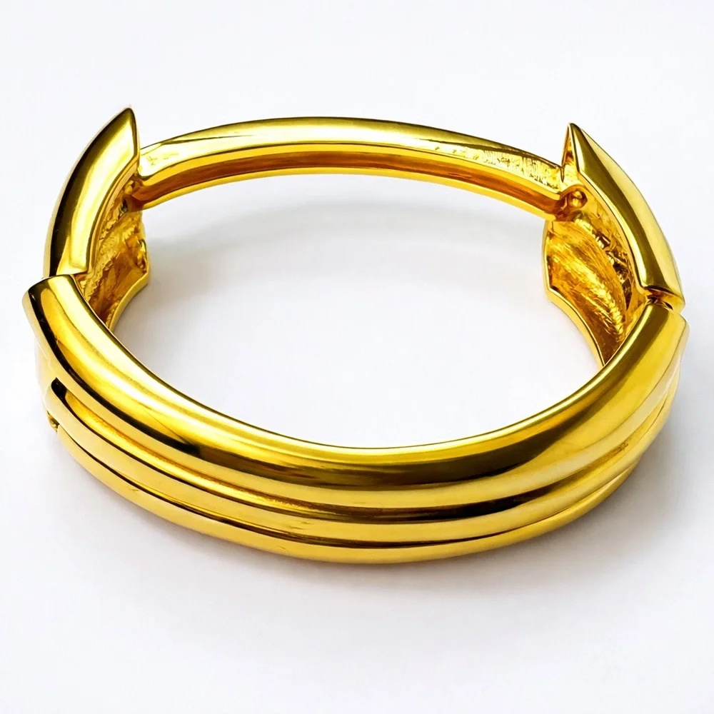 Vintage Napier Gold Tone Hinged Bangle Bracelet & Screw-Back Earrings Set 1980s
